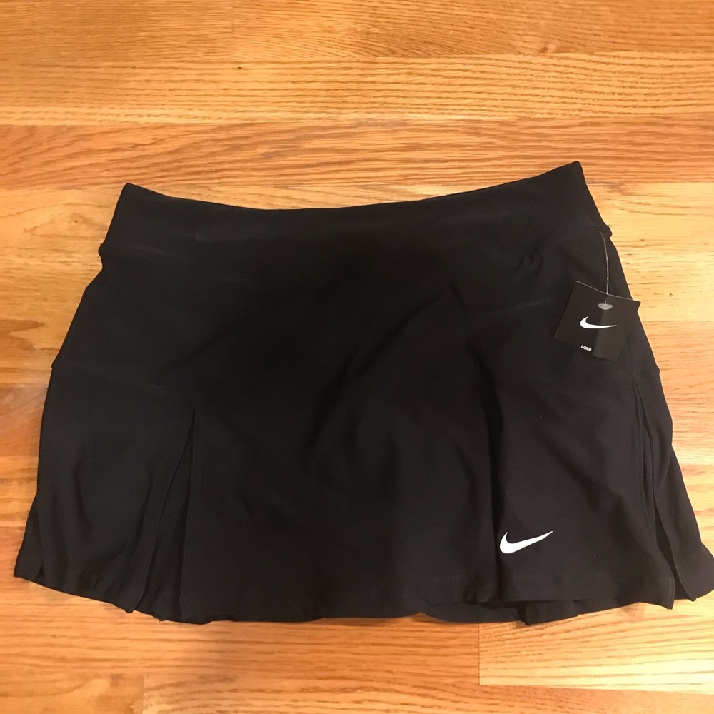 NWT women’s black tennis skirt